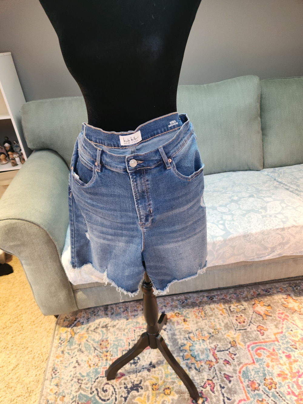 Nicole Miller New York Distressed High-Rise Cutoff Jean Shorts Size 14 Like New!
